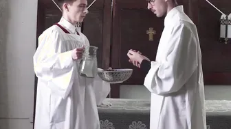 Religious guy seduced by daddy into forbidden raw pounding