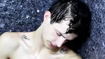 Sporty and horny twink Jessie getting steamy in the shower
