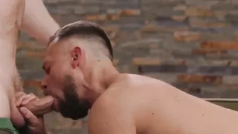 Muscle hunks cock choking spitroast pounding raw threesome