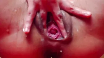 Hot Babe fingering her juicy wet pussy and loves it
