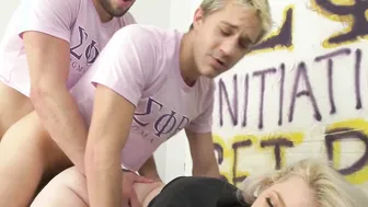 Wolf Hudson goes bisexual in a hot kinky bareback threesome