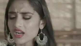 Palang Tod Gaon Ki Garmi Season 03 Part 02 Ullu Web series 2