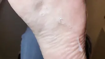 Giantess Feet POV