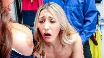 Milf security shows how to ride dick at the office