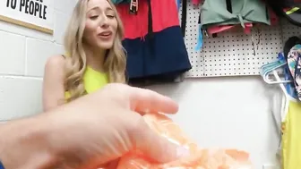 Milf security shows how to ride dick at the office
