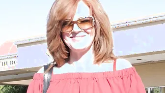 Mat porn video – This steamy MILF flashes outside and plays with a clitsucker