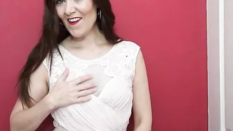 Mat porn video – Naughty hot housewife from the UK getting wet and wild