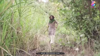 Village bhabi ko garam kiya