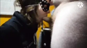 Skank Eagerly Blown Dick with Cum into Mouth