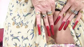 Naughty British mature lady playing with her pussy