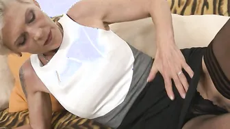 Mat porn video – Naughty mature lady doing her way younger lover