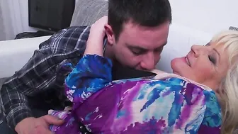 Mature BBW fooling around with her toy boy