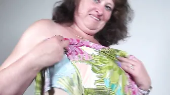 This big Dutch mama loves to play with her dildo