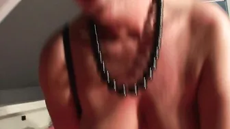 Horny housewife squirting all over her bed