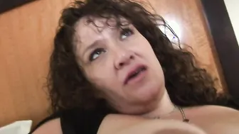 Big Joyce loves sucking cock