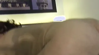This chubby mature slut loves to play on her bed