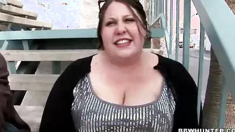 Cute Plumper Jelli Bean Likes to Tease