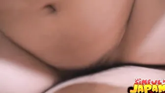 Pretty Japanese Amateur Giving an Awesome Head