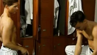 Gays Rubbing Dicks in the Shower