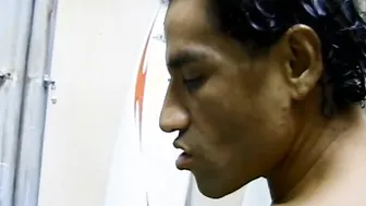Tony Spineli Sucking His Mate in the Shower
