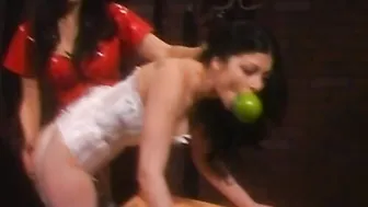 Kinky Lezdom Spanking Class