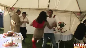 Plumper having an orgy in public