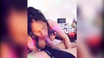 AGARRAME LAS TETAS Y PONTE EL CONDON MIERDA