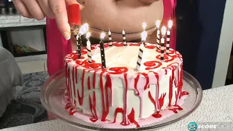 Serenity Bakes a Cake