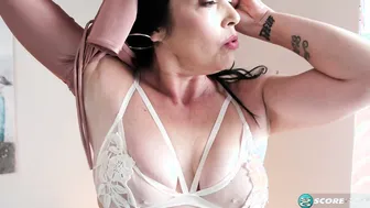 Not your average 50Plus milf!