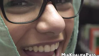 Library masturbation with cute Arab pornstar Mia Khalifa