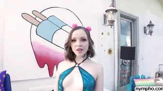 Face Riding porn video – Aliya Opens Up Her Holes 2