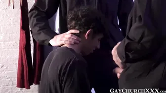Young catholic caught jerking off and threeway rawpounded