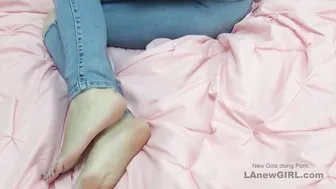 Perfect babe gets camel toe pussy fucked in studio