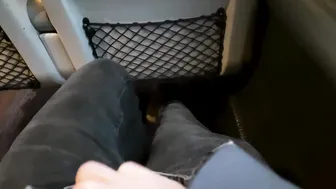 I pull out my dick in front of the slut in the train.
