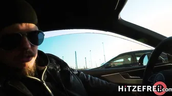 Hot Online Date In The Car
