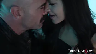 EveStone's Sexual Adventure #2 (Part 1): A Dark Twist On Love And Desire