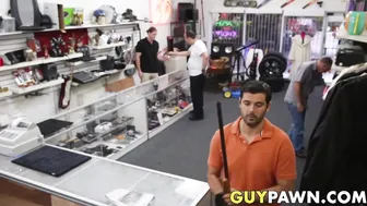 Pawnee rides cock to avoid walking out of the shop broke 2