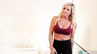 Kristi's Fitness Journey - Sweat It Out With This Hot Blonde Babe