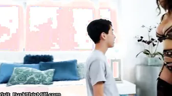 Fucks The Young 18yo Gardener 2