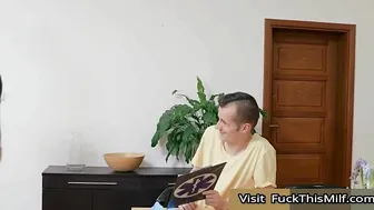 Taylee Wood Is Responsible For Collecting The Clients Cum Does More Than What Is Req 3