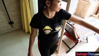 Tiny Thai teen amateur date turns to sex