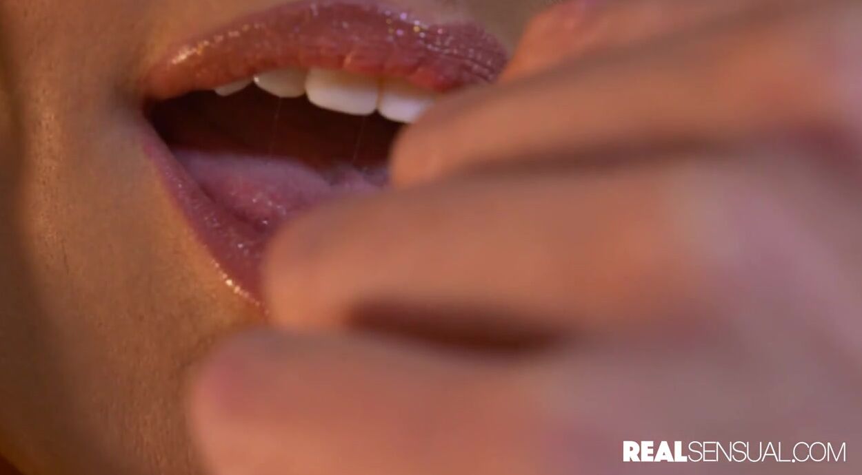Rachael cavalli- Realsensual