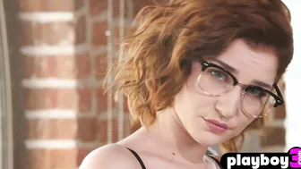 Hot teen secretary posed totally naked