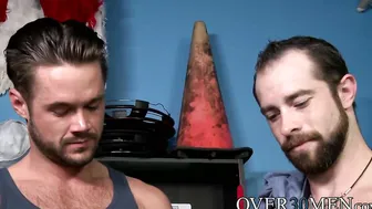 Prep porn video – Mike prep his ass before Blake gets his big dick inside