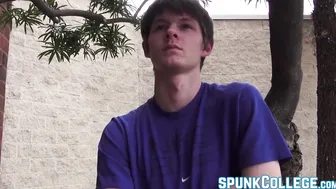 Young latino gay blows twink while teased with grinding