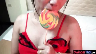 Pregnant Thai amateur is extremely horny