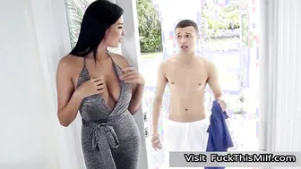 MILF invites her stepdaughter to help with big cock in hot Threesome 5
