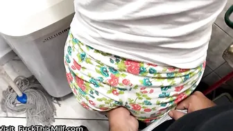 I find my beautiful neighbor washing and cleaning I stayed to see her big ass 4
