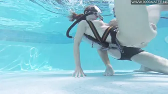 Minnie Manga eats huge cock underwater
