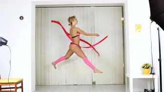 Shy yet gifted Anna Prohorenko masters gymnastics